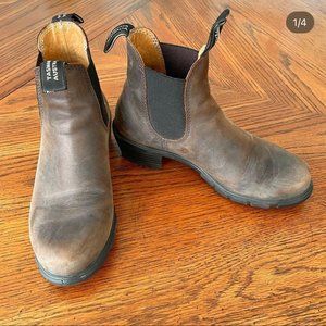 Blundstone Heeled Chelsea Boots. Women's 7.5 / AU 4.5